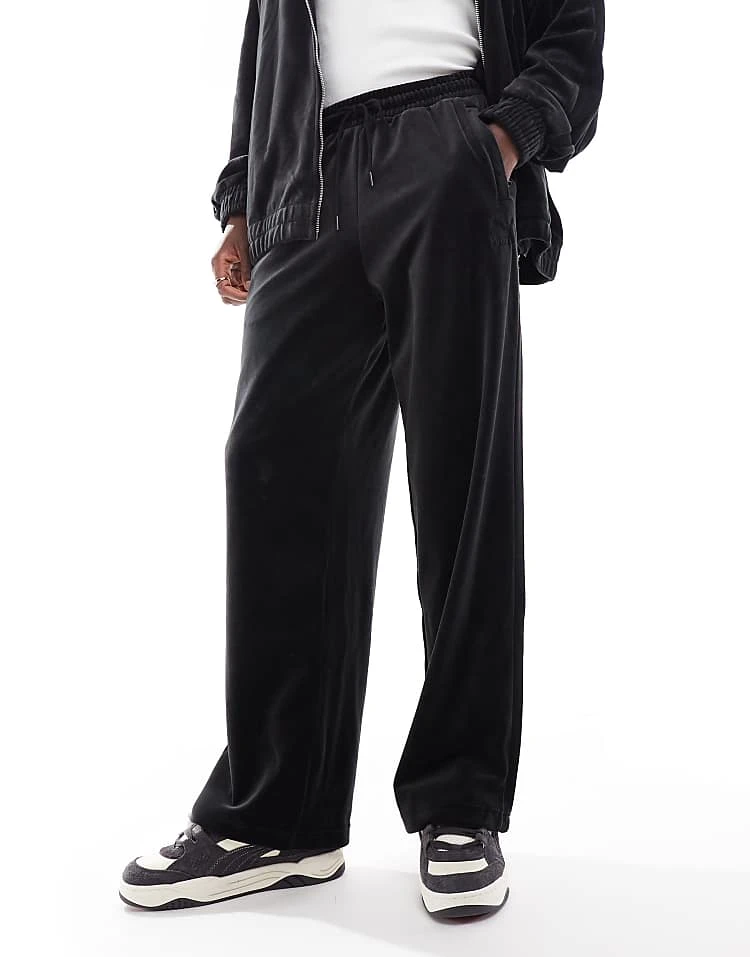 Puma T7 Oversized Track Pants In Puma Black For Unisex 2 Puma T7 Oversized Track Pants In Puma Black For Unisex - Image 2