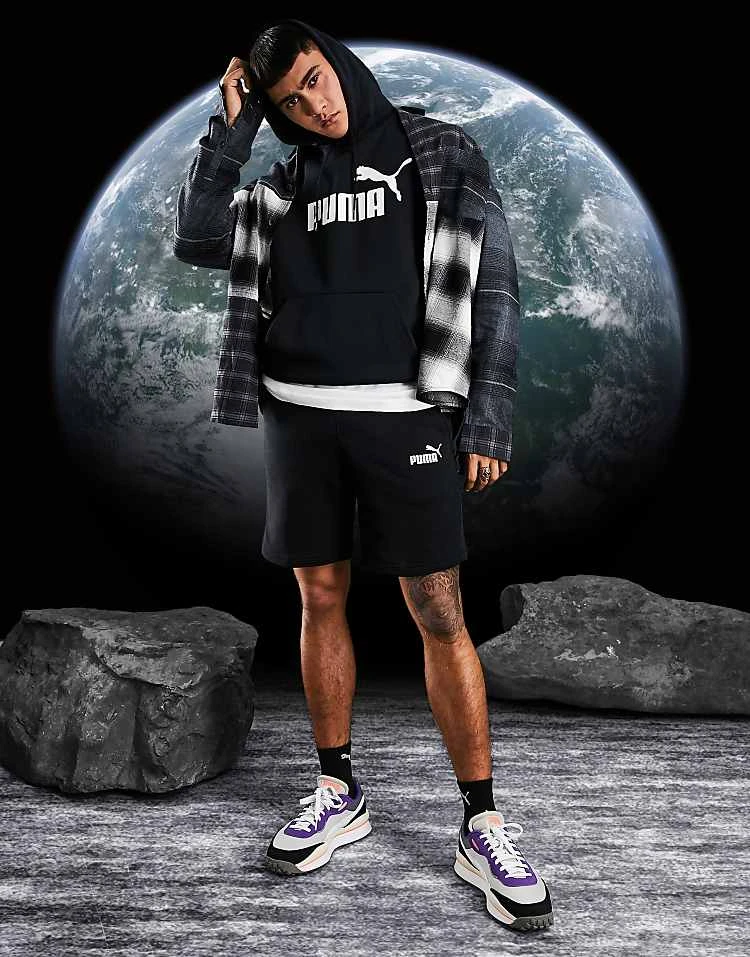 Dylan Sport Shop 74 gallery grid image